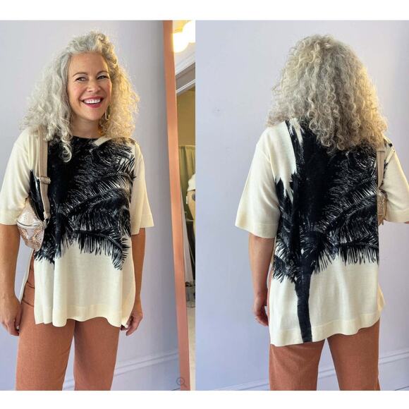 NO. 21 Short Sleeve Sweater Palm Print side slits Cream Black *no tags* approx L - Picture 1 of 8
